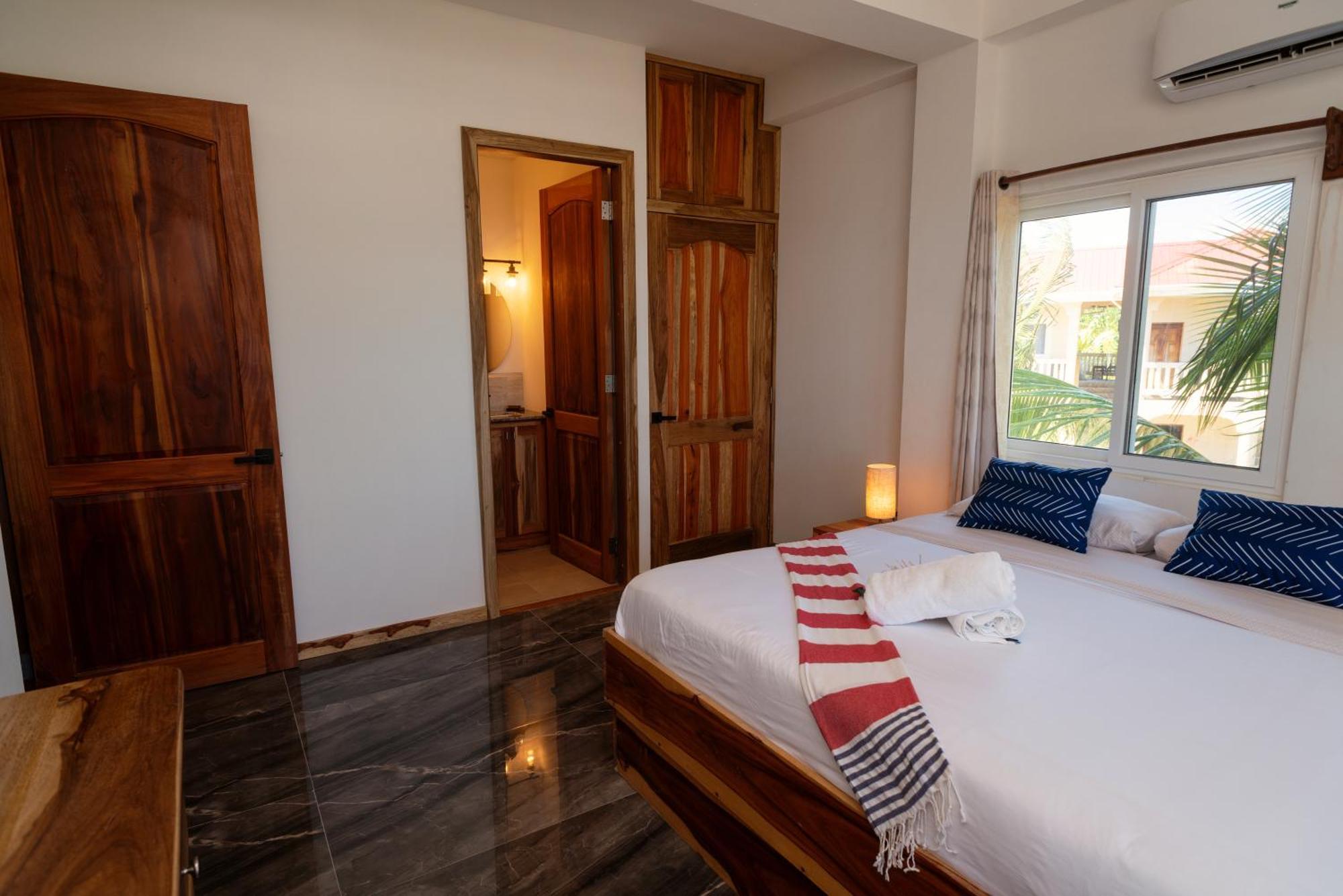 Sandy Feet Beach Resort Placencia Екстер'єр фото