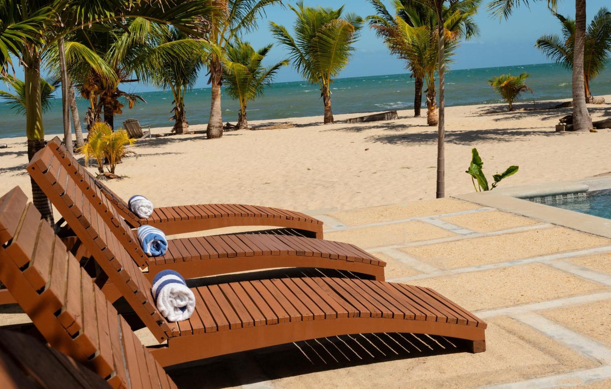 Sandy Feet Beach Resort Placencia Екстер'єр фото