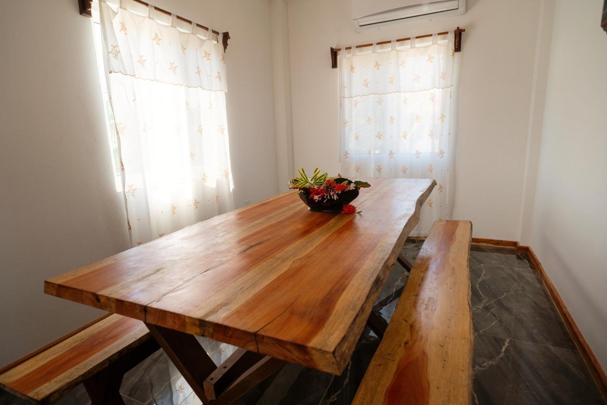 Sandy Feet Beach Resort Placencia Екстер'єр фото