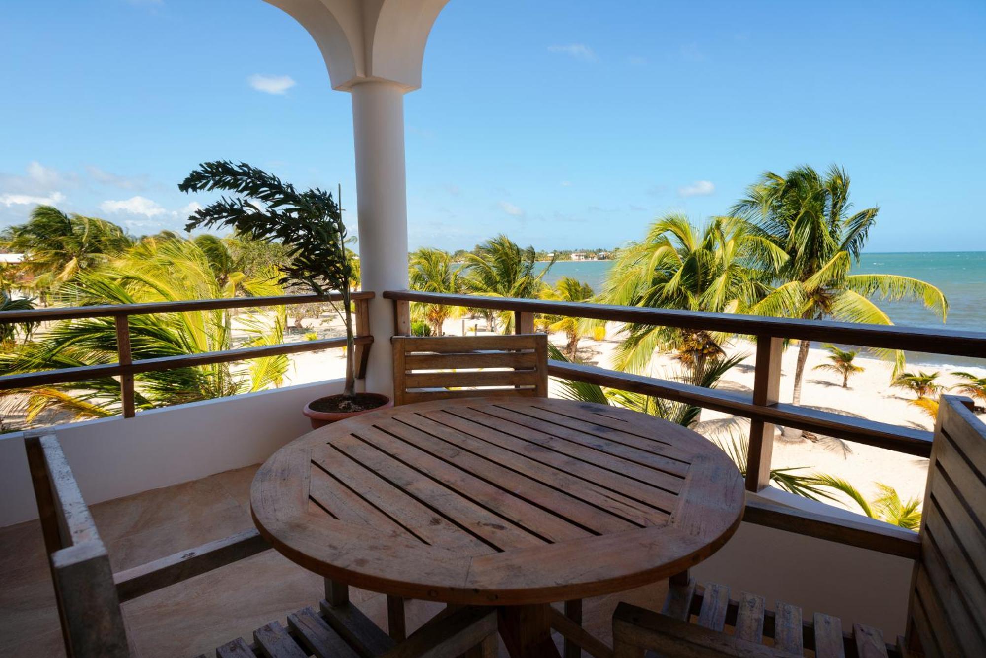 Sandy Feet Beach Resort Placencia Екстер'єр фото