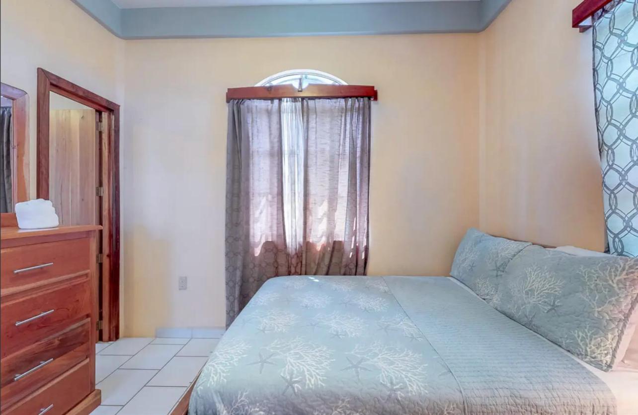 Sandy Feet Beach Resort Placencia Екстер'єр фото