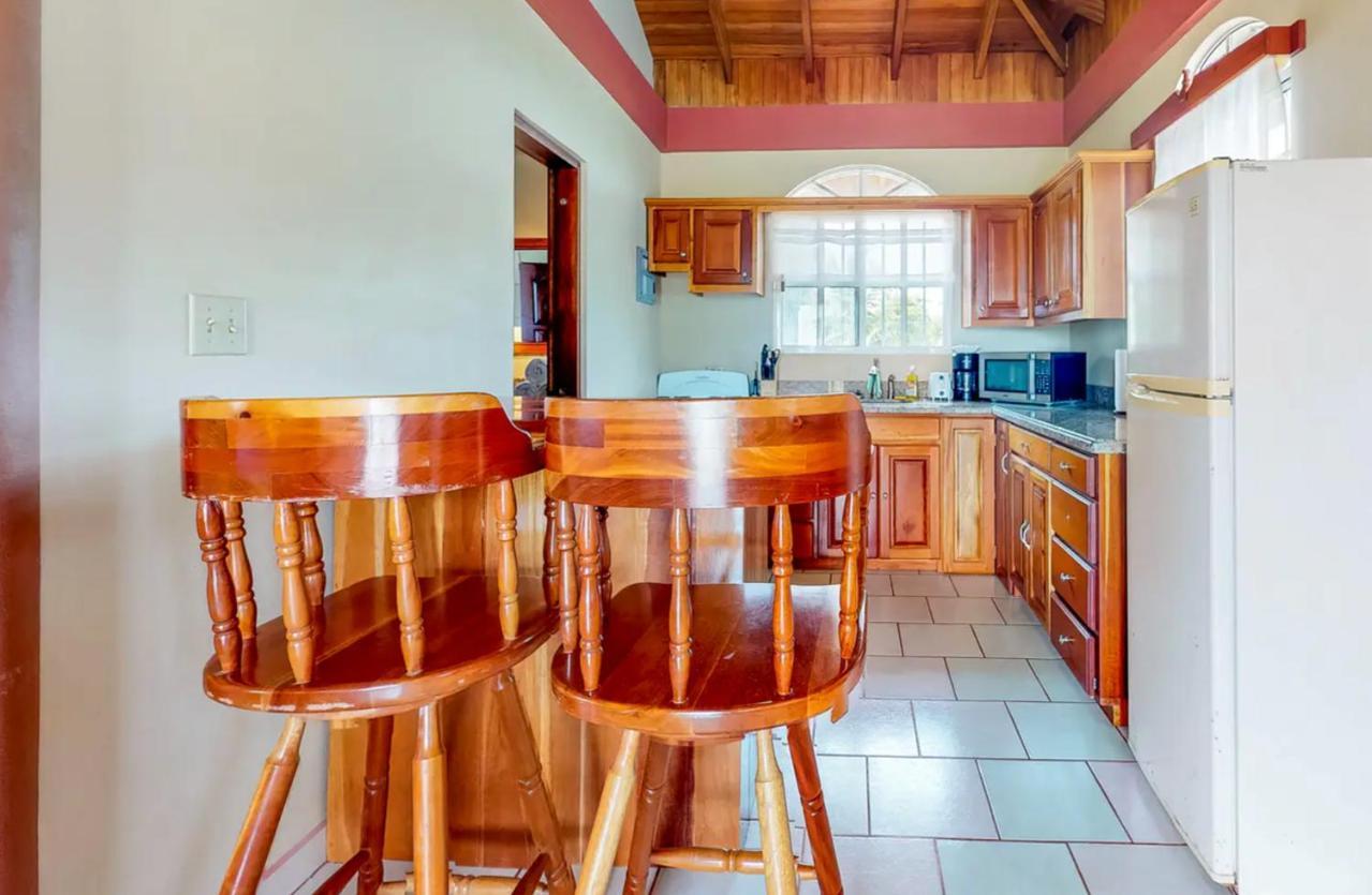 Sandy Feet Beach Resort Placencia Екстер'єр фото