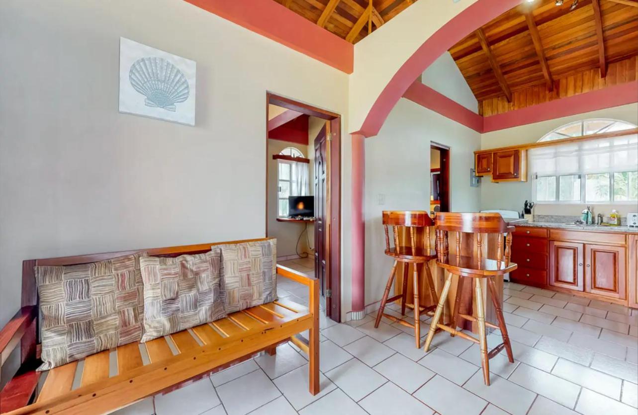 Sandy Feet Beach Resort Placencia Екстер'єр фото