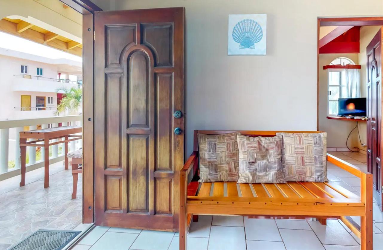Sandy Feet Beach Resort Placencia Екстер'єр фото